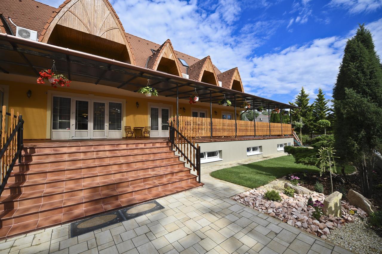 Bogács Rajna Villabridge&Spa מראה חיצוני תמונה